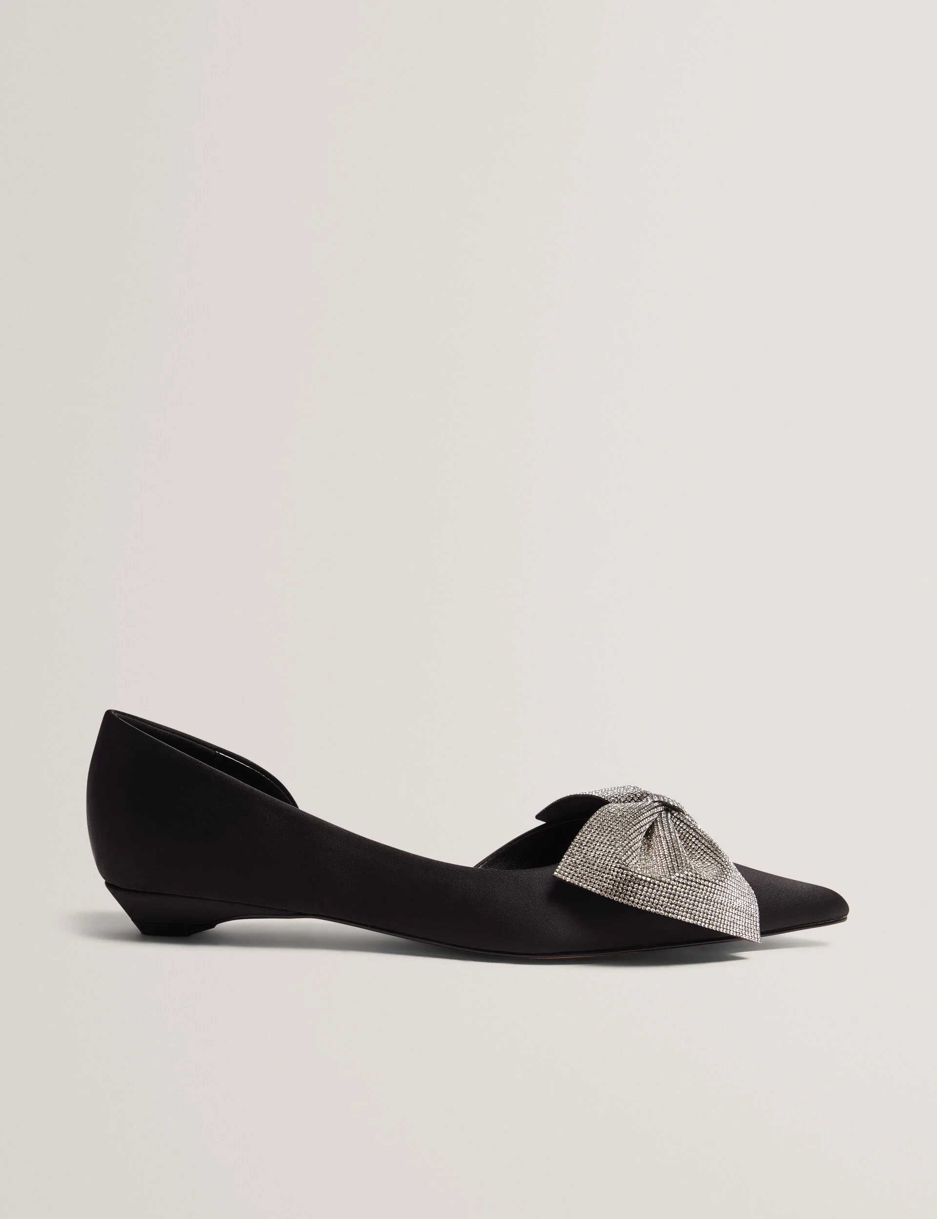 CRISSLY | BLACK