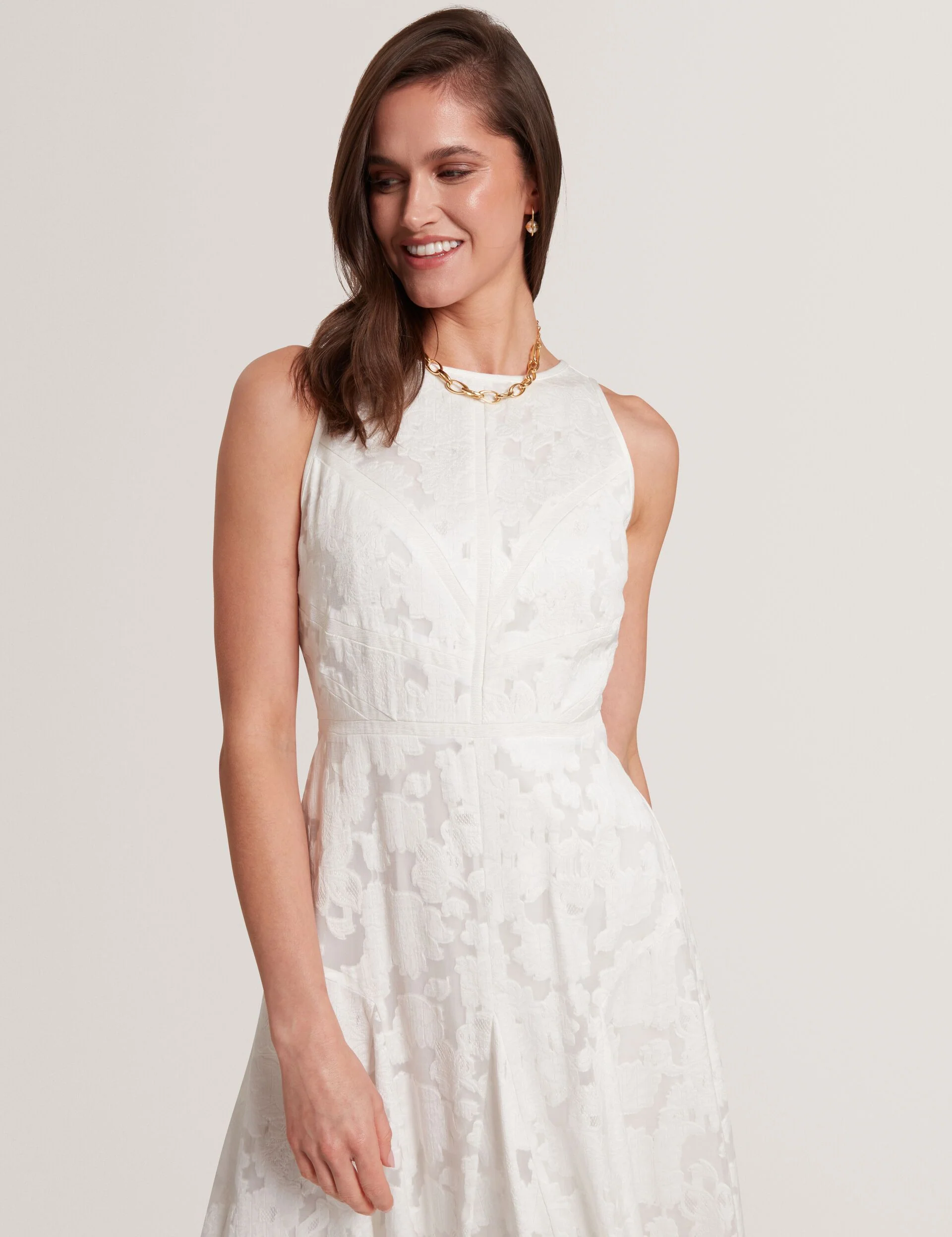 LEESAA | WHITE - Image 4