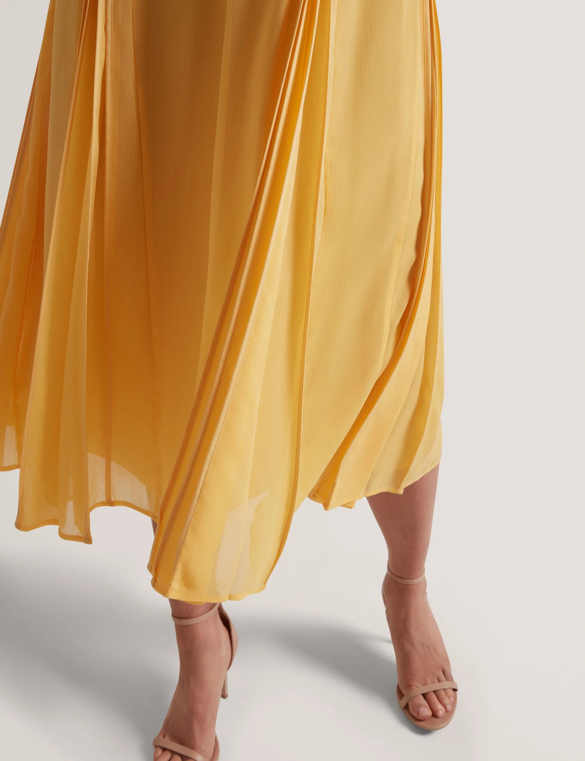 RUEVA | LIGHT YELLOW - Image 4