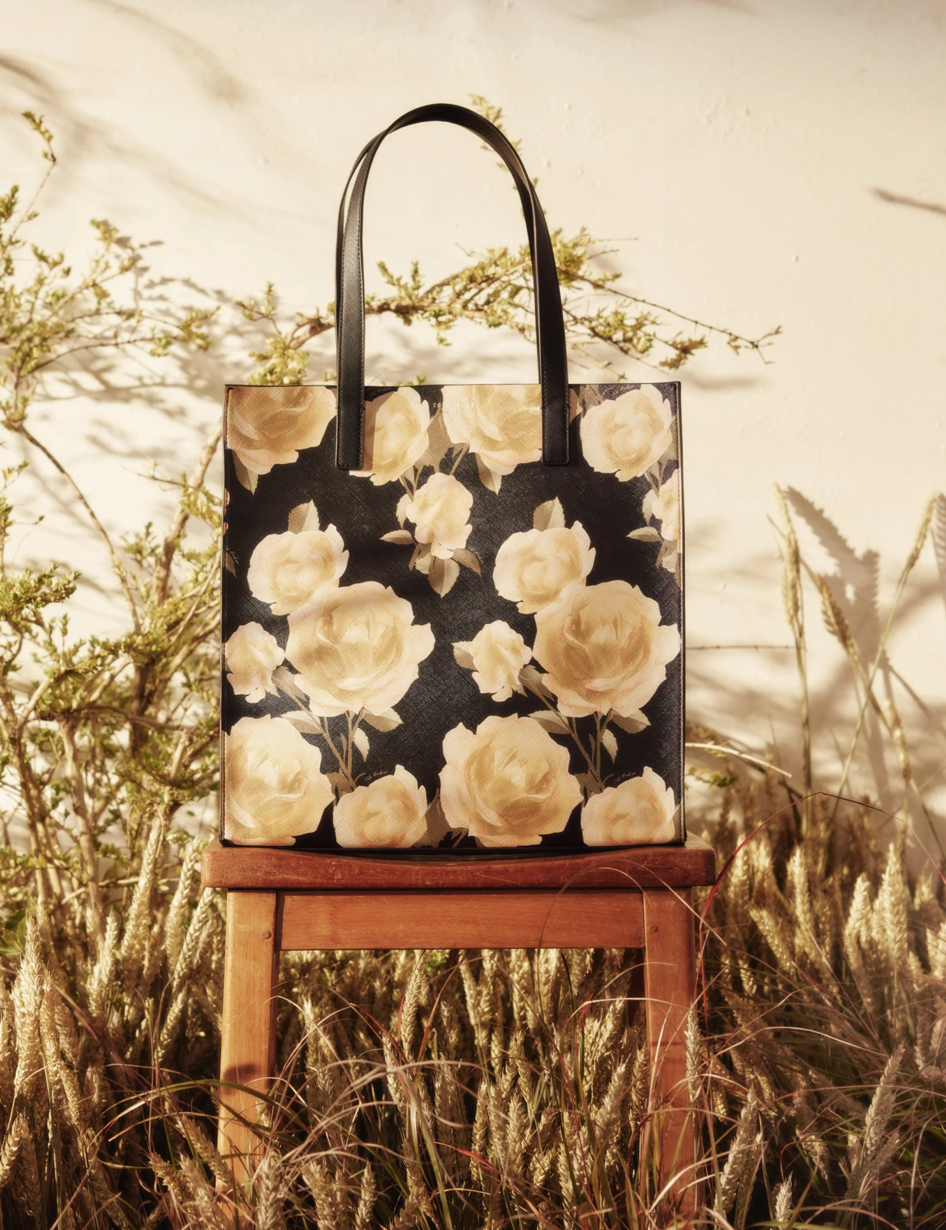 TAPACON | BLACK